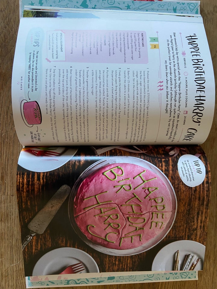 Harry Potter Baking Book, Wizarding World