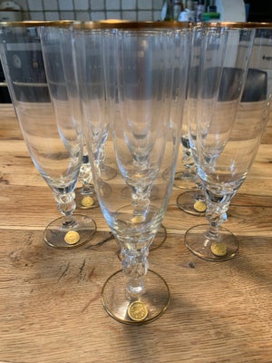 Glas, Champagne , Lyngby, 10 stk champagneglas  med guld  Lyngby
Højde 165 cm
Fine 
I alt 750kr
