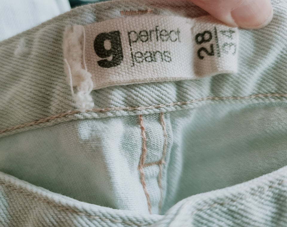 Jeans, Gina Tricot Perfect jeans , str. 28