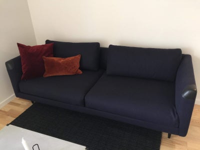 Sofa, uld, 2 pers. , Morgens Hansen, en stilren sofa med en blød og meget behagelig komfort hjulpet 