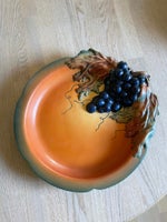 Gammelt frugtfad , keramik