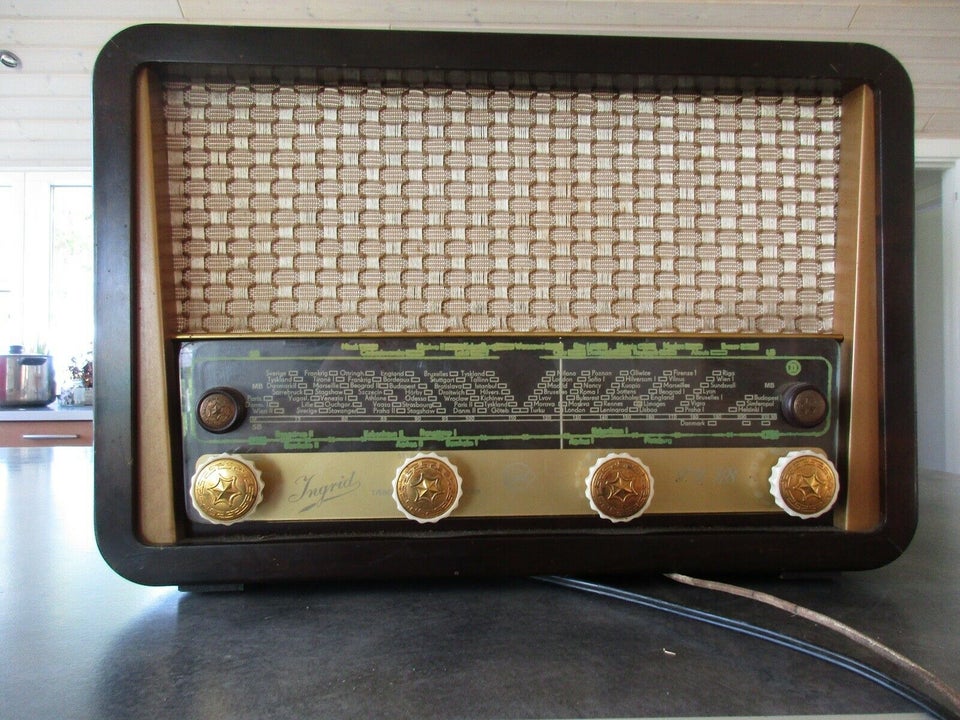 Radio, Træramme, 70 år gl.