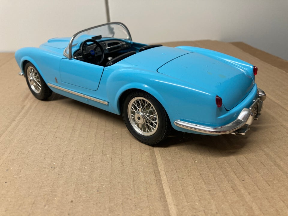 Modelbil, Lancia Aurelia B24 Spider 1955 1:18, skala 1:18