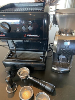 Espresso maskine & kværn , Oscar Nuova Simonelli & Mahlkönig Vario, Sælger samlet espresso maskine o