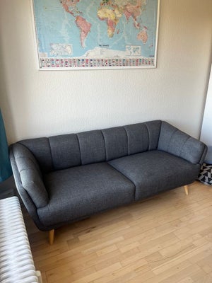 Sofa, 2 pers., God sofa, der intet fejler. Sælges pga. flytning. 

Den er 200 i længden. Den er 41 i