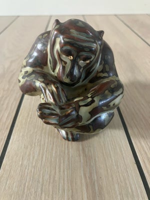 Keramik, Knud kyhn abe, Knud kyhn abe nr. 20211 uden skår 
Måler h 9 b 9 d 8 cm
Ka sendes
