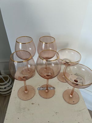 Glas, Vin glas  og champagne glas, 4 vinglas og 2 champagne glas, købt i Buch Copenhagen 