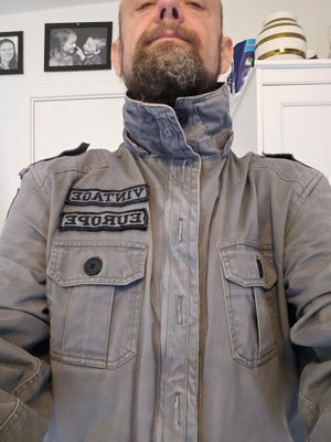 Mc jakke med puder, Booster, Fed mc jakke med aftagelig puder. 100% bomuld.