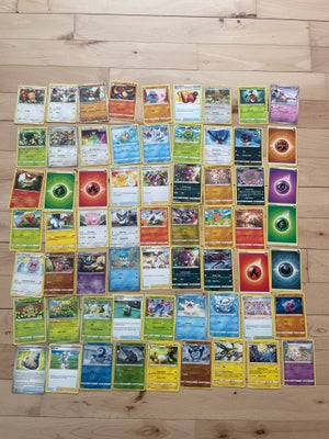 Samlekort, Pokémon kort, 63 pokémonkort i fin stand. Kan købes i mindre bider på mindst 7 kort. Skri
