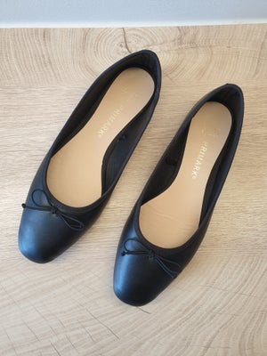 Ballerinasko, str. 38, Primark,  Sort,  Imiteret læder,  Ubrugt, Sort ballarina sko fra Primark i Mi