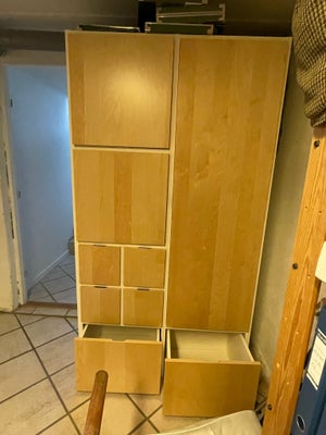 Garderobeskab, IKEA Rakke , b: 110 d: 58 h: 200, IKEA Rakke garderobeskab med forskellige str skuffe