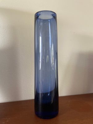 Vase, Højde  24 cm, Holmegård