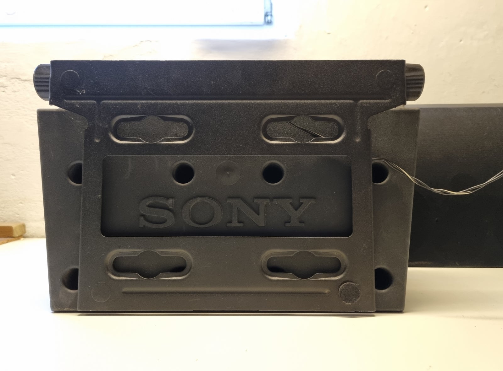 Sony, 5.1 kanaler, 5 x 90 W