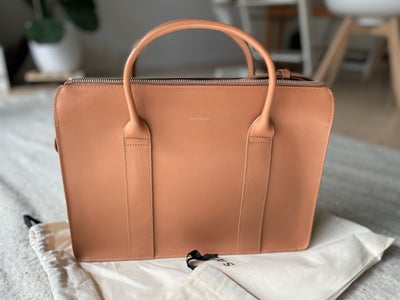Skuldertaske, andet mærke, læder, Udsolgt farve og produkt! Sandqvist computer taske i høj kvalitet 