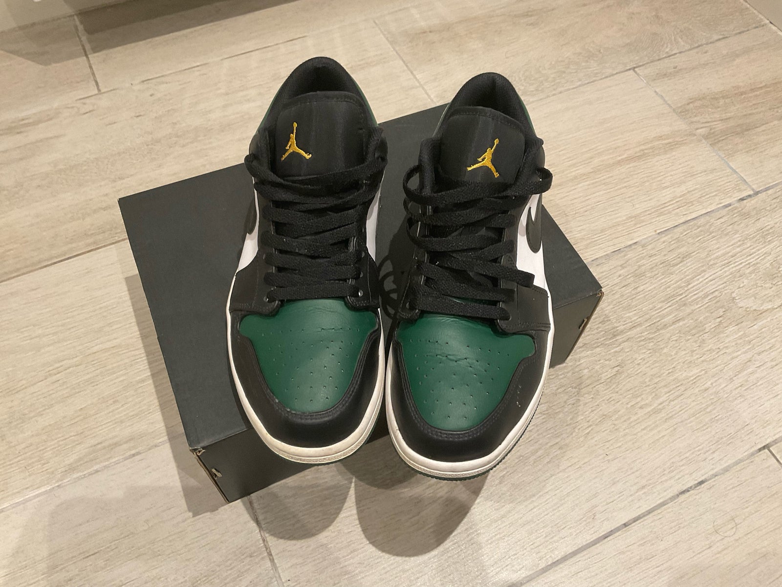 Sneakers, Air Jordan 1 low “ green toe” , str. 43