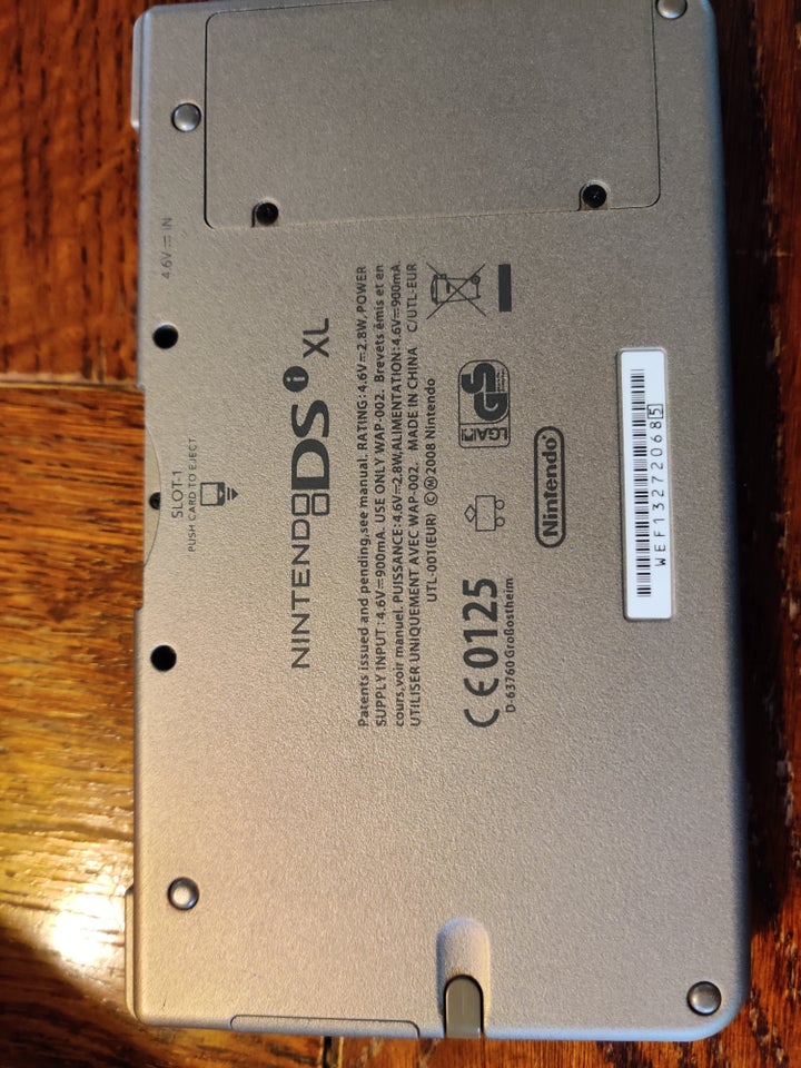 Nintendo DSI XL, UTL-001, God