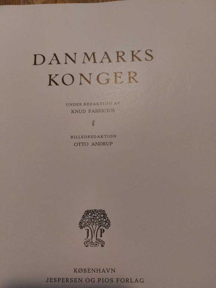 Danmarks konger, Knud Fabricius, emne: historie og samfund