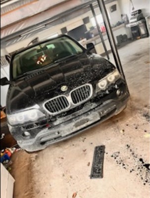 BMW X5, 3,0 D Steptr., Diesel, 2001, km 480000, sortmetal, 5-dørs, Kan starte men bruger olie