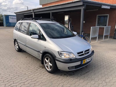 Opel Zafira, 2,2 16V Comfort aut., Benzin, 2003, 5-dørs, Opel Zafira Van 2,2 16V, årg 2003.
Starter 