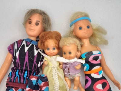 Barbie, Sunshine Family, 1970er Sunshine Family dukker. 

Jeg er samler og sælger af min samling vi 