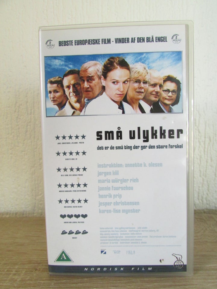 Drama, SMÅ ULYKKER (2002)