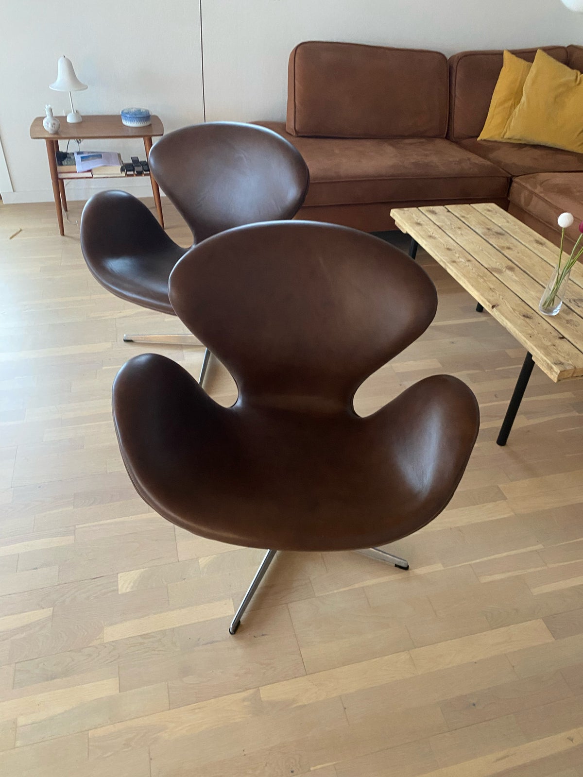 Arne Jacobsen, Svanen / 3320, Loungestole