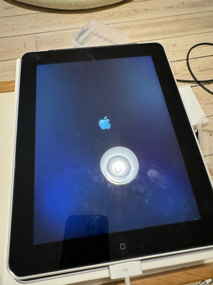iPad, 32 GB, God, Sælger denne iPad. Det er den første der kom.
1st generation.

Problemer med at ko