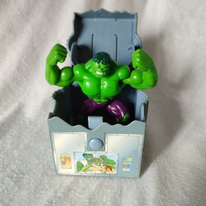 MARVEL Hulk Figur med handske Marvel Legend The Avenger Super