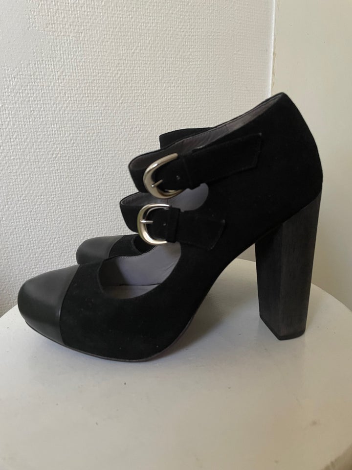 Outlet MIEZKO PUMPS