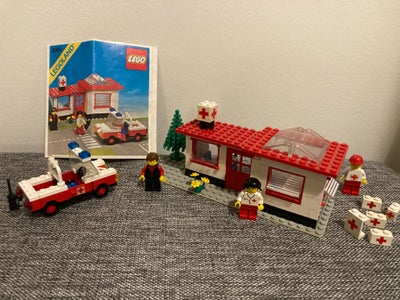 Lego andet, Legoland 6364, Komplet retro sæt; “ Lægecenter “ / 
“ Paramedicinsk enhed “ med original