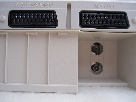 VHS videomaskine, Funai, 27A-250