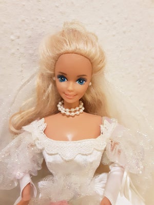 Barbie, Mattel  Barbie, Flot gamle Mattel ,vintage  Barbie i original tøj flot,flot stand fra røgfri