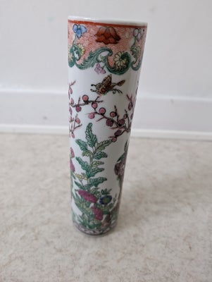 Vase, Kinesisk vase, Flot kinesisk vase. 

Kan købes for 250 ved hurtig afhentning.
