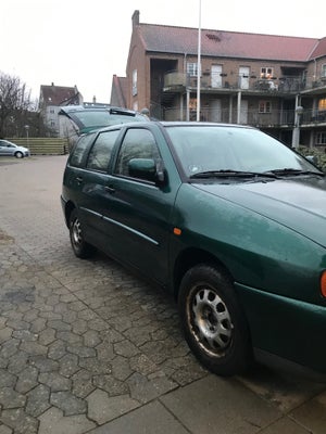 VW Polo, 1,6 Classic, Benzin, 1998, 5-dørs, nye tandrem ny batteri lidt vandbomber Kører fint Et år 