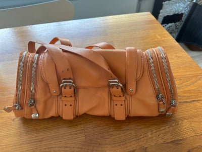 Anden håndtaske, andet mærke, læder, COLE HAAN orange lædertaske. Smart design med mange lommer/rum.