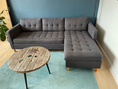 Chaiselong, anden størrelse, House Nordic Marino antracit grå chaiselong sofa.
5 år gammel med brugs
