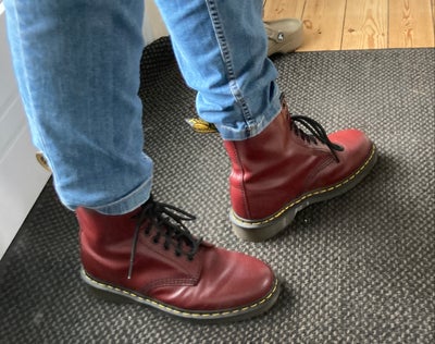 Støvler, str. 40, Dr.Martens,  Rødbrune,  Læder,  Næsten som ny, Støvlerne er som nye. Jeg har købt 