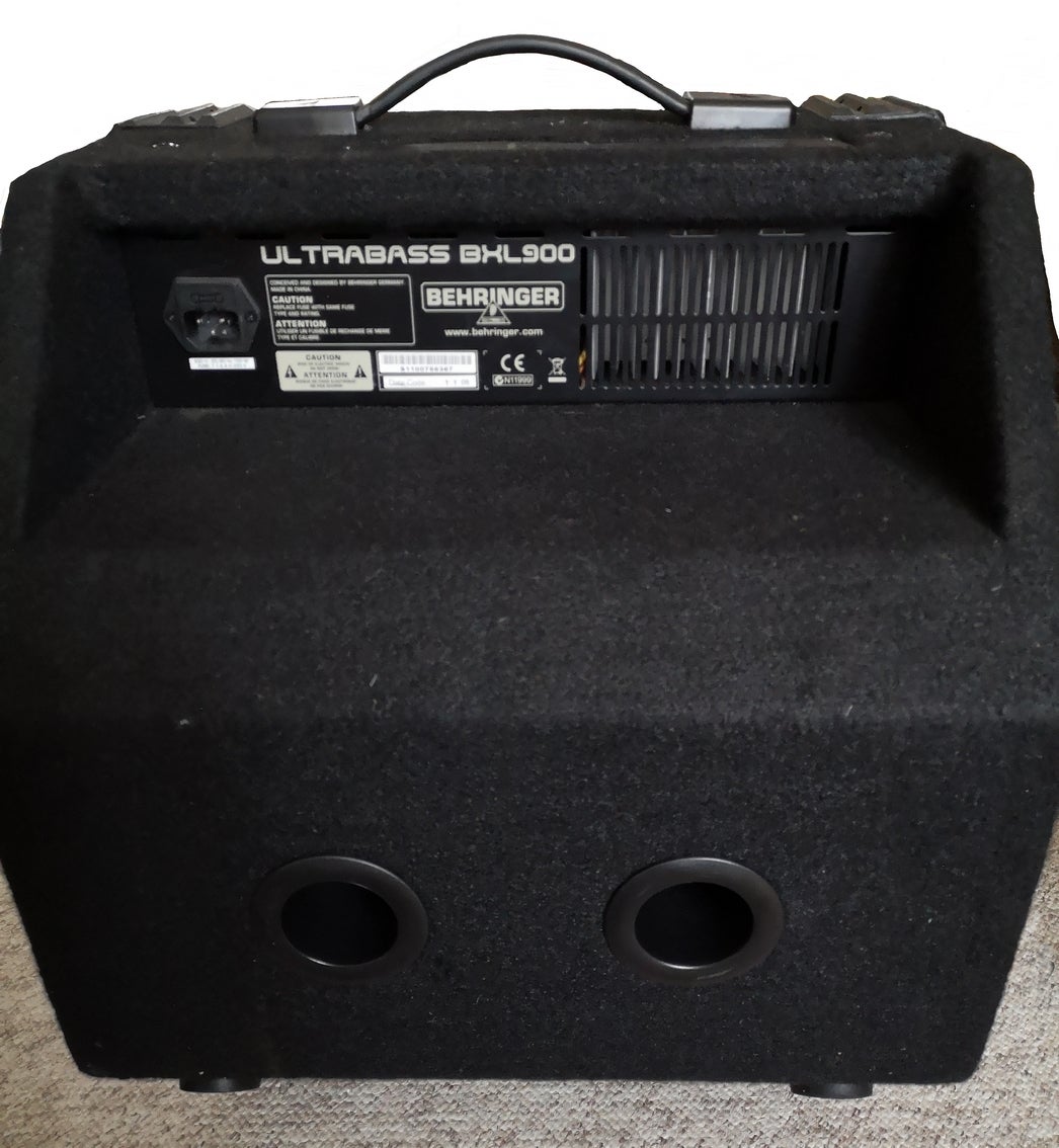 Bascombo, Behringer Ultrabass BXL900