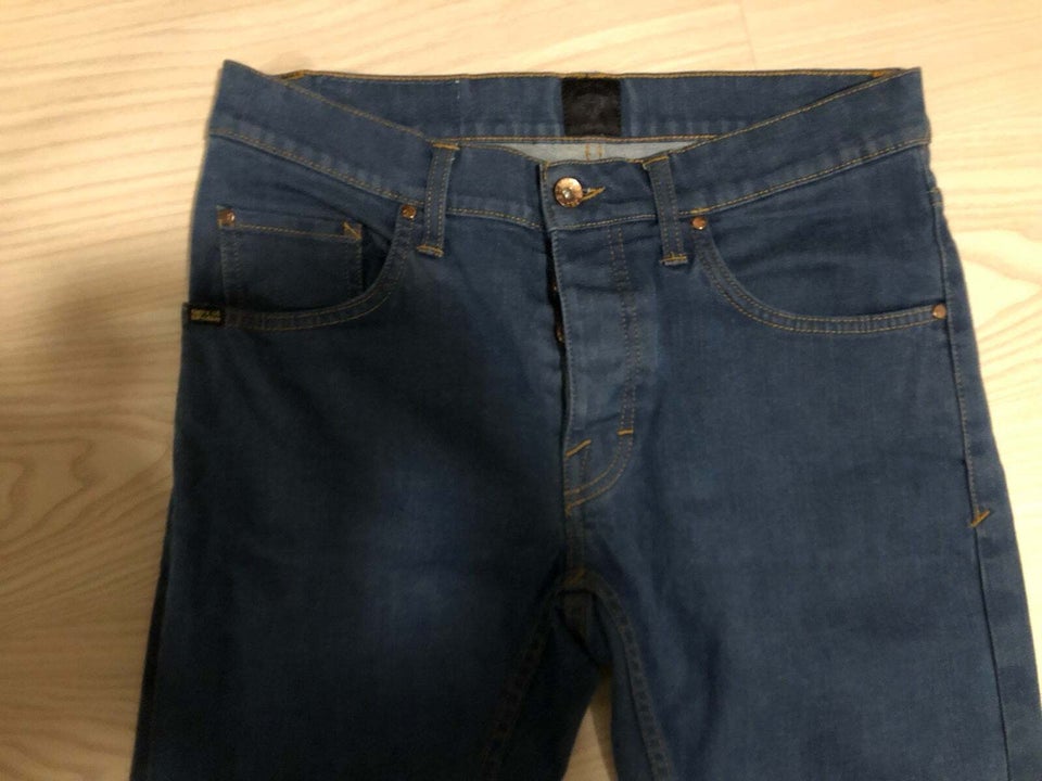 Jeans, Tiger of Sweden , str. 30