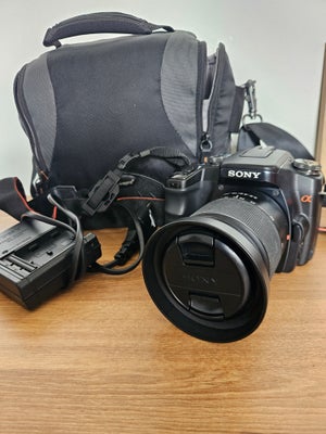 Sony, A100, spejlrefleks, 10 megapixels, 18-70 x optisk zoom, God, Fint begynder kamera

Inkl. 
Sony