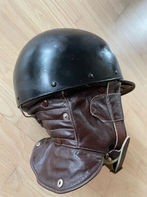 Militær, Ordonnans hjelm, Vintage motorcykel hjelm. Læder og stof indersats. Sort brun. Stand brugt,