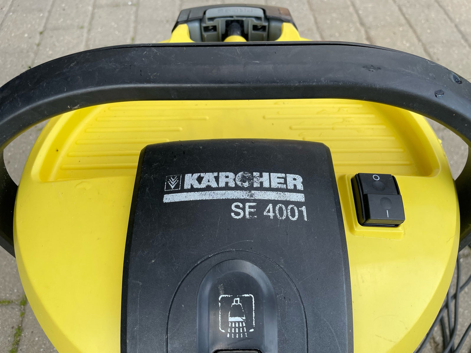 Tæpperenser, Kärcher SE4001