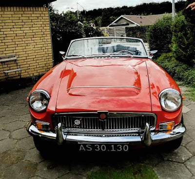 MG MGC Roadster benzin, modelår 1969, km 90.000, tartanrød, 15" alufælge, Måske DKs flotteste MGC Ro