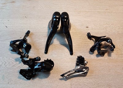 Geargruppe, Shimano 105, R7000 11speed mini gruppe mekanisk. Direct-mount bremser. Brugt, god tilsta