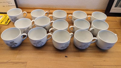 Porcelæn, Kaffestel, Bing & Grøndahl, Fint kaffestel med 15 kaffekopper og 28 underkopper. Fin stand