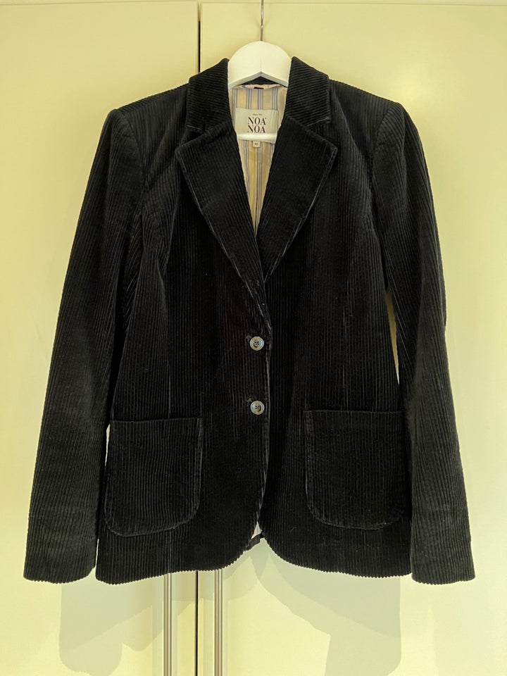 Blazer, str. 40, Noa Noa