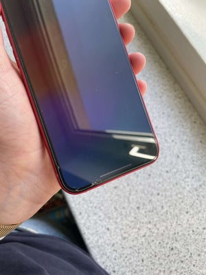 iPhone 13, 128 GB, rød, God, Super fin iphone 13 sælges da ny mobil er købt

Har omkring 80% batteri