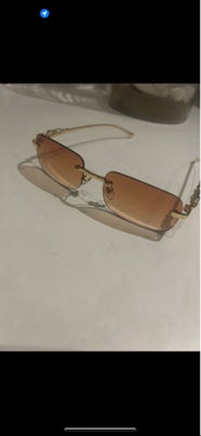 Solbriller unisex, Solbriller. Ubrugte, med brunt glas. Fast pris 