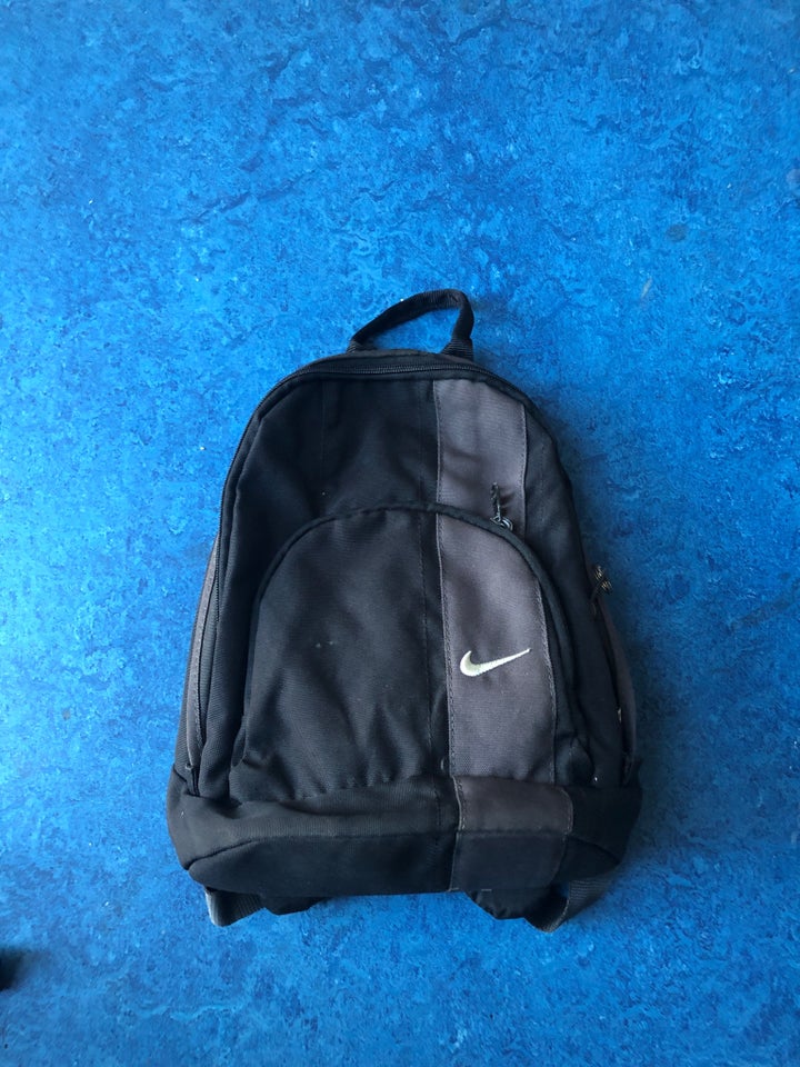 Anden taske, Nike skole taske – dba.dk Køb og af Nyt og Brugt