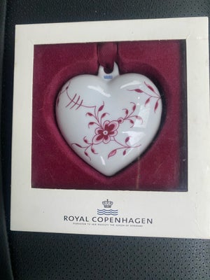 Porcelæn, Årshjerte, Royal Copenhagen, Sjældent Årshjerte fra Royal Copenhagen, Rose i musselmalet p